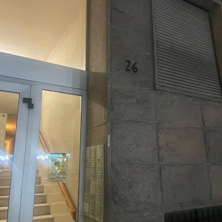 Confortevole Con Costosa Ristrutturazione In Viale Massenzio Masia Hotel *