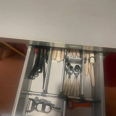 Confortevole Con Costosa Ristrutturazione In Viale Massenzio Masia Hotel *