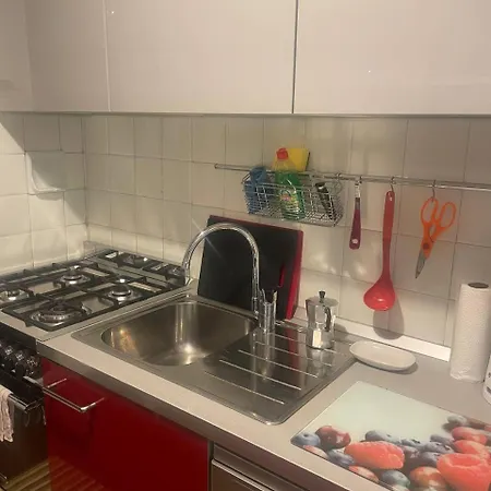 מלון Confortevole Con Costosa Ristrutturazione In Viale Massenzio Masia