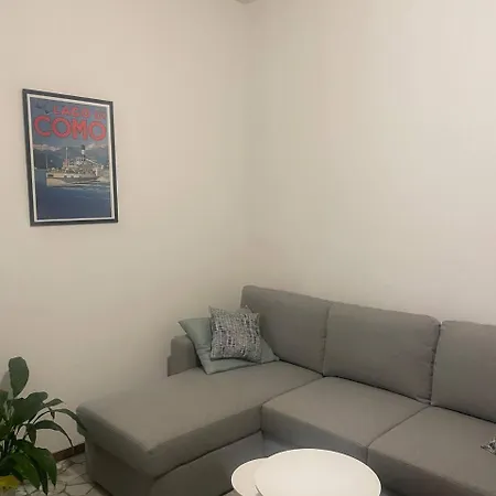 Confortevole Con Costosa Ristrutturazione In Viale Massenzio Masia *